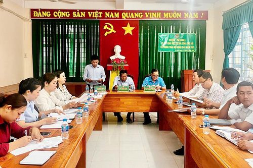 Hội Nông dân huyện Tri Tôn ký giao ước thi đua năm 2025