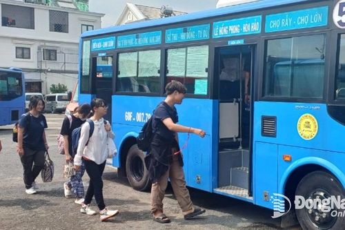 Tiếp tục nâng cao chất lượng phục vụ của xe buýt