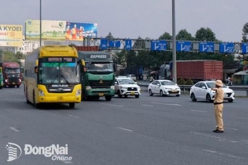 Thủ tướng Chính phủ tiếp tục yêu cầu kiểm soát chặt hoạt động vận tải đường bộ
