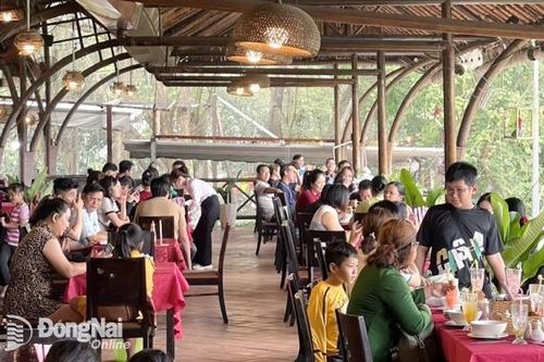 Khu du lịch Bửu Long có thêm dịch vụ điểm tâm sáng ngắm 'view hồ' Long Ẩn