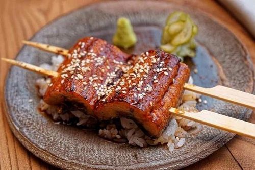 Lợi ích sức khỏe không ngờ từ thịt lươn