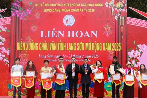 Khai mạc Liên hoan diễn xướng Chầu văn tỉnh Lạng Sơn mở rộng năm 2025