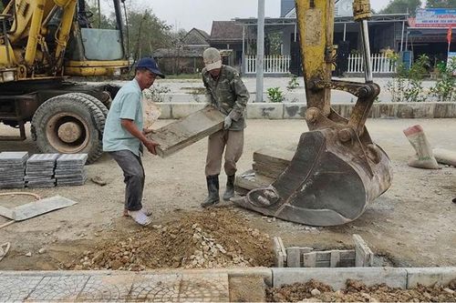 Đẩy nhanh các dự án nâng cấp hạ tầng, phục vụ sản xuất