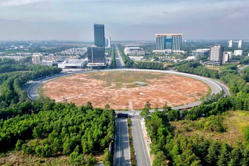 Cận cảnh 'siêu vòng xoay' 2.400 tỷ đồng chứa ga metro ở Bình Dương