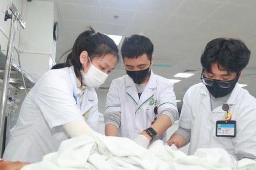 5 người bị thương nặng trong vụ tai nạn nghiêm trọng ở Sơn La được chuyển về Hà Nội