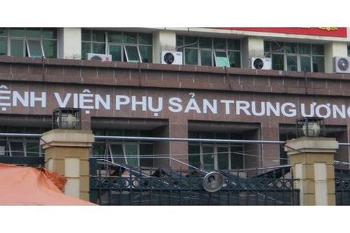 Gia đình sản phụ 'tố bác sĩ tắc trách', Giám đốc Bệnh viện Phụ sản Trung ương chia sẻ gì?