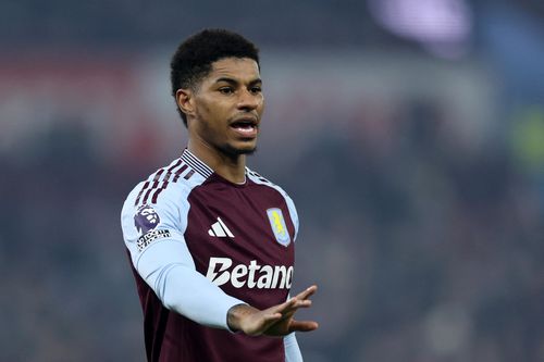 Rashford giúp Aston Villa thắng ngược Chelsea