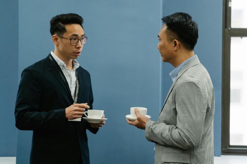 Công ty công nghệ tăng lương 10.000 USD để nhân viên lên văn phòng