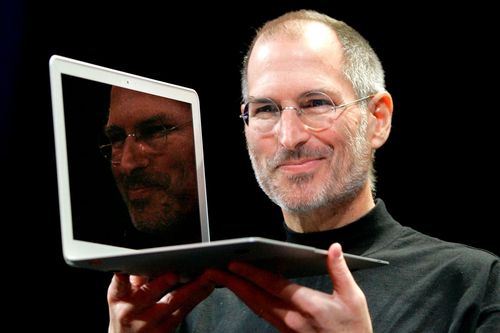 Macbook ra đời thế nào?