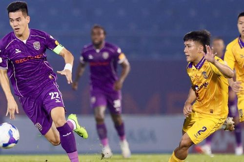 Tiến Linh có hiệu suất ghi bàn 'khủng', sắp san bằng kỷ lục