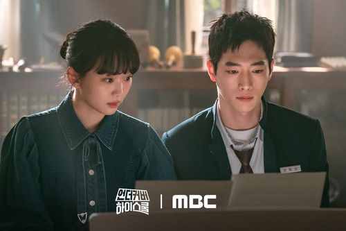 Phim Hàn mới lên sóng 'Undercover High School' hài hước và kịch tính