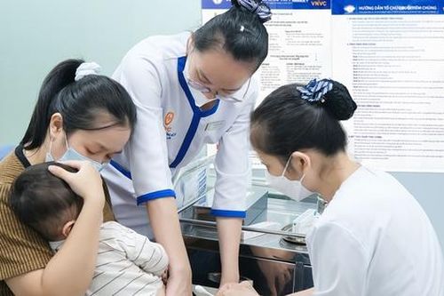 Sẽ đưa vaccine phòng bệnh tay chân miệng về Việt Nam