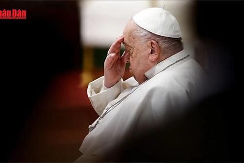 Đức Giáo hoàng Francis đang nguy kịch