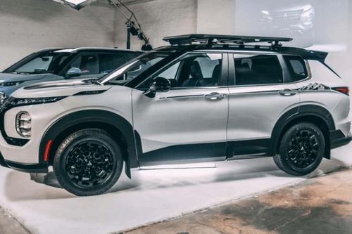 Cận cảnh Mitsubishi Outlander Trail Edition 2025 với thiết kế mạnh mẽ