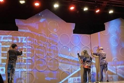 Sập sân khấu kịch