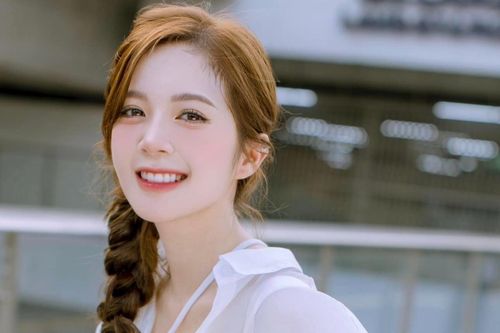 Mỹ nhân phim giờ vàng gây sốt vì vai nữ sinh lớp 10 quá xinh dù chỉ cao 1m53