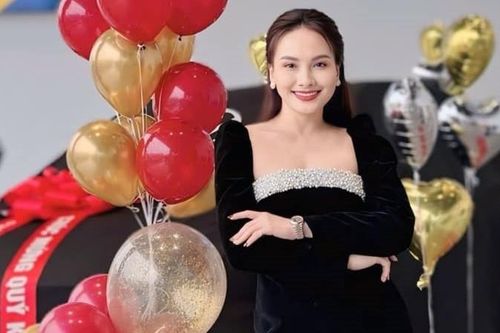 Nghỉ đóng phim 5 năm, diễn viên Bảo Thanh vẫn liên tục có thêm sổ đỏ, xe sang