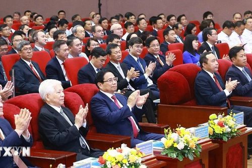 Thủ tướng dự Lễ kỷ niệm 30 năm thành lập Đại học Quốc gia Thành phố Hồ Chí Minh