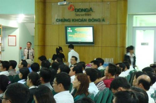 Chứng khoán Đông Á đổi tên thành VikkiBankS, đón tân Chủ tịch từ HDBank
