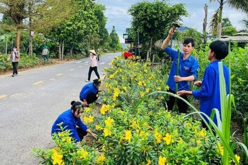 Đạ Huoai: Đồng loạt ra quân Ngày Chủ nhật xanh vì môi trường
