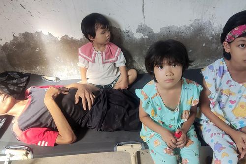 Mở rộng lòng từ: Gia đình nghèo lại mắc bệnh ung thư