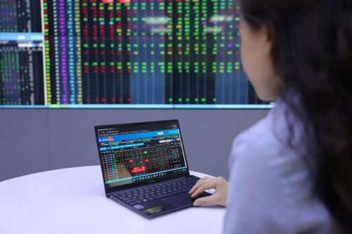 Top 10 cổ phiếu của tuần: KSV bị chốt lời, ngành khoáng sản phân hóa