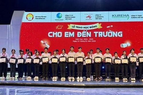 Đồng Nai: Hơn 540 triệu đồng học bổng trao cho 400 học sinh hoàn cảnh khó khăn