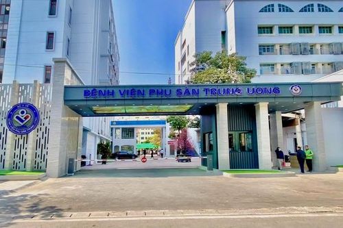 Vụ gia đình sản phụ tố bác sĩ 'tắc trách', Bệnh viện Phụ sản Trung ương nói gì?