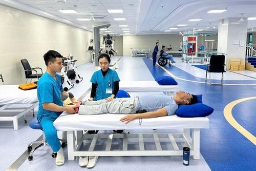 Khai trương Bệnh viện Y học cổ truyền Nguyên Phúc
