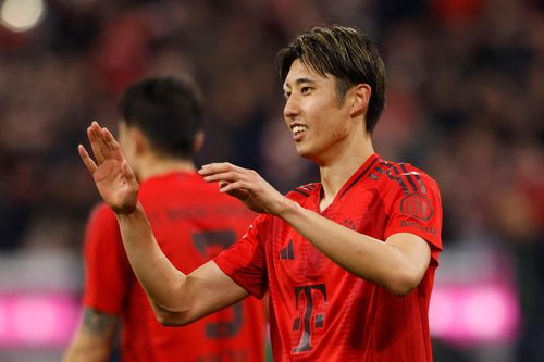 Sao Nhật Bản đảo ngược tình thế tại Bayern