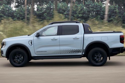Chi tiết Ford Ranger PHEV - chạy thuần điện 45 km, chưa có giá bán