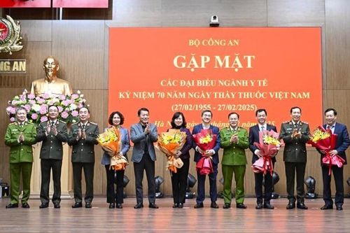 Phối hợp chặt chẽ trong công tác bảo đảm an ninh, y tế