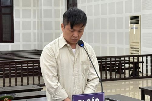Lừa 'cú đúp'