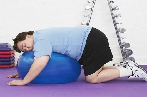 9 thói quen tàn phá thận nhiều người Việt mắc phải