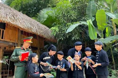 Làng 'cơm chung nồi, tiền chung túi'
