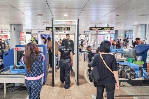 Ngăn chặn kịp thời hành khách mang thuốc nổ lên máy bay