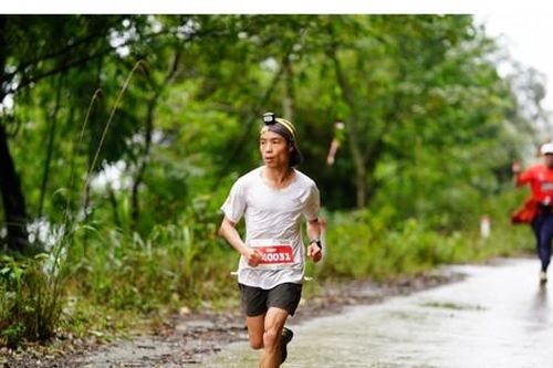 Lê Tấn Hi vô địch giải chạy Tam Đảo City Trail
