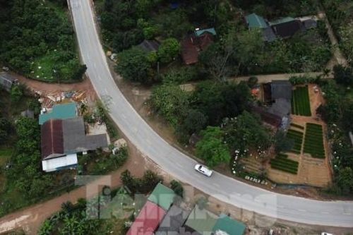 Nhiều 'điểm đen' tai nạn giao thông trên quốc lộ 15A