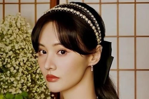 Trịnh Sảng bị đồn sống cùng đại gia lừa đảo