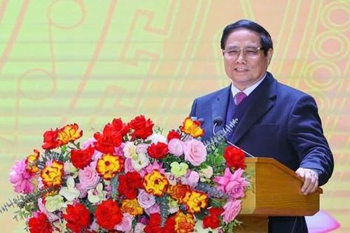 Thủ tướng Phạm Minh Chính: Xây dựng chính sách đặc thù đối với nhân viên y tế