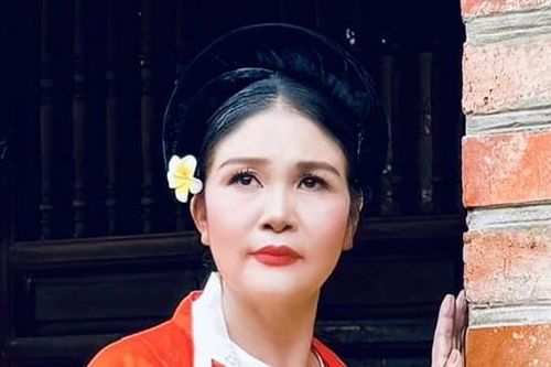 Nữ NSND từng là Giám đốc Nhà hát Chèo: U60 vẫn yêu nghề, hạnh phúc bên chồng kém tuổi