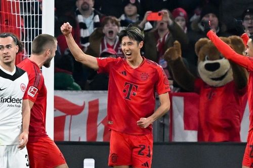 Bundesliga: Bayern xây chắc ngôi đầu bằng chiến thắng hủy diệt