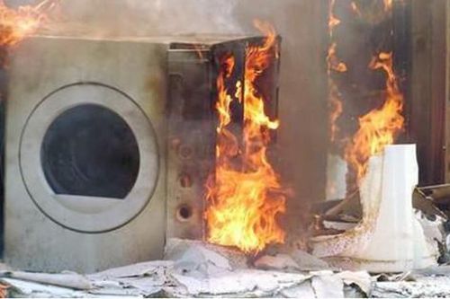 Cảnh giác 'lửa ngầm' từ thiết bị, máy sấy quần áo