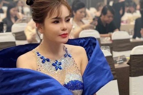 Á hậu Ánh Quyên ngồi 'Ghế nóng' các đấu trường nhan sắc.