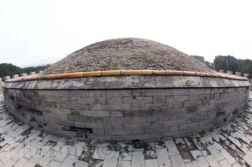 Tại sao trên lăng mộ Từ Hi Thái hậu cỏ không mọc nổi hơn 100 năm qua, bí mật được tiết lộ?