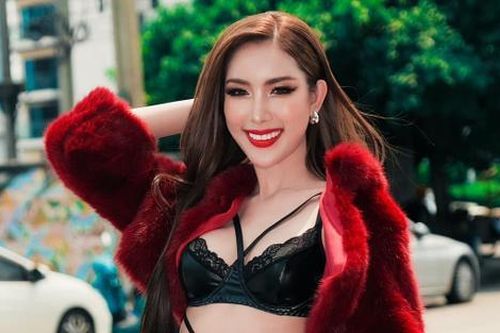 Nhiều 'trò lố' trong ngày đầu nhập cuộc Miss Grand Thailand 2025