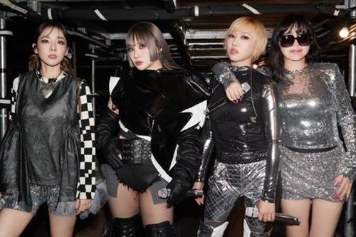 Park Bom đang tách biệt khỏi 2NE1?