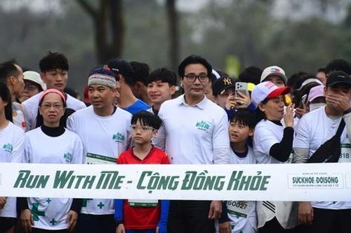 Giải chạy 'Run With Me - Cộng Đồng Khỏe'