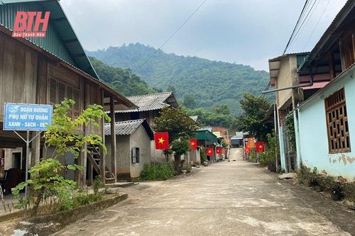 Ngày mới ở bản Poọng