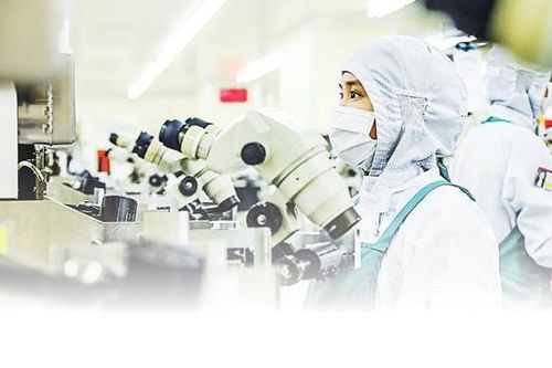 'Đi tắt, đón đầu' để thoát 'bẫy' bãi rác công nghệ
